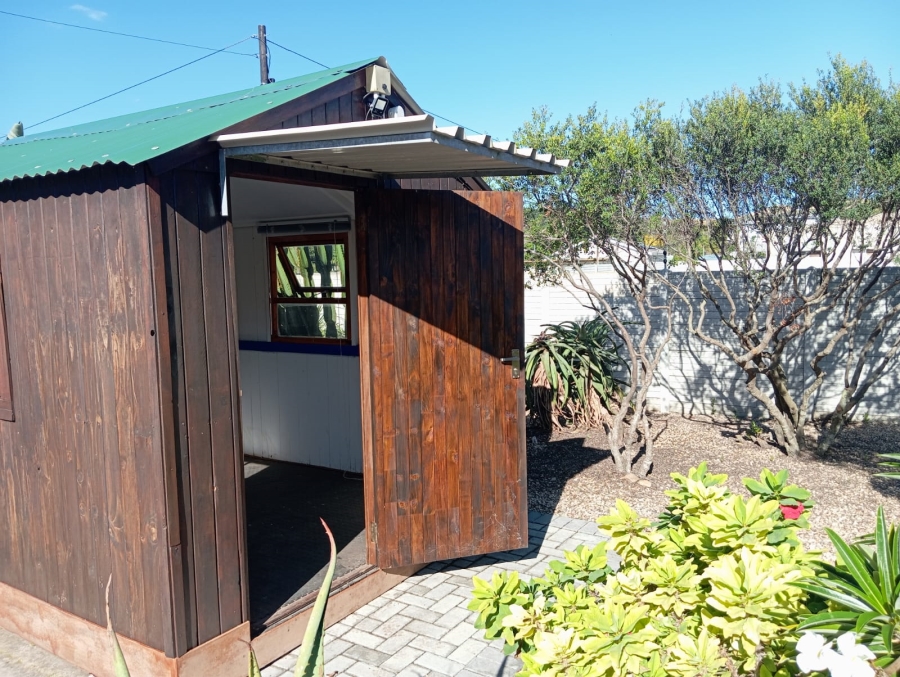 To Let 3 Bedroom Property for Rent in Cannonville Eastern Cape